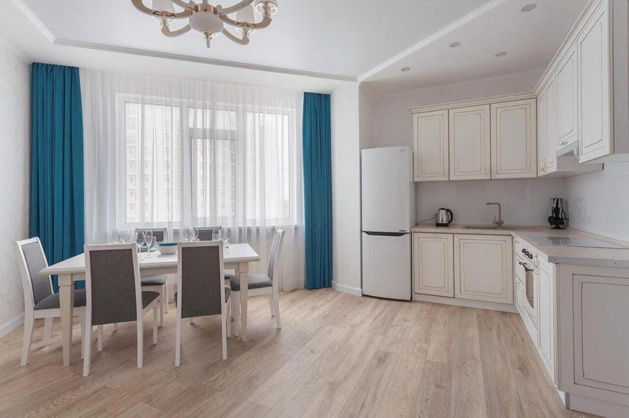 2-Nd Pearl 2-Bedrooms Apartment 오데사 외부 사진